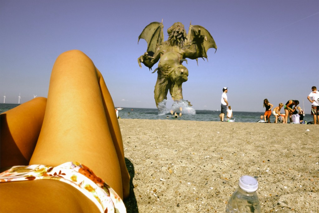 Cthulhu at the Beach-web